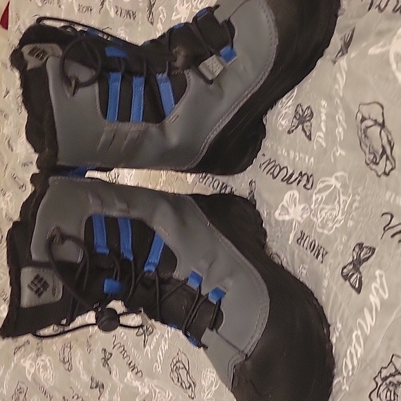 Columbia boots - Picture 3 of 8